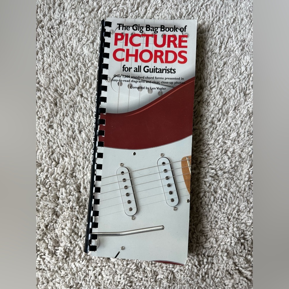 Picture Chords for All Guitarists Book